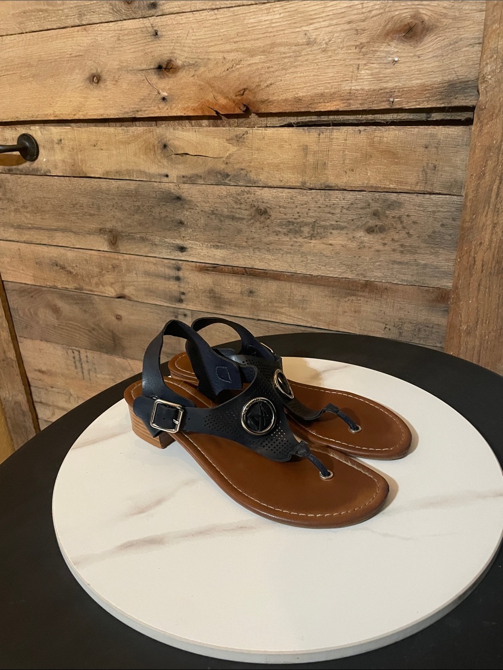 Nautica Navy Leather Thong Sandals with Brown Footbed